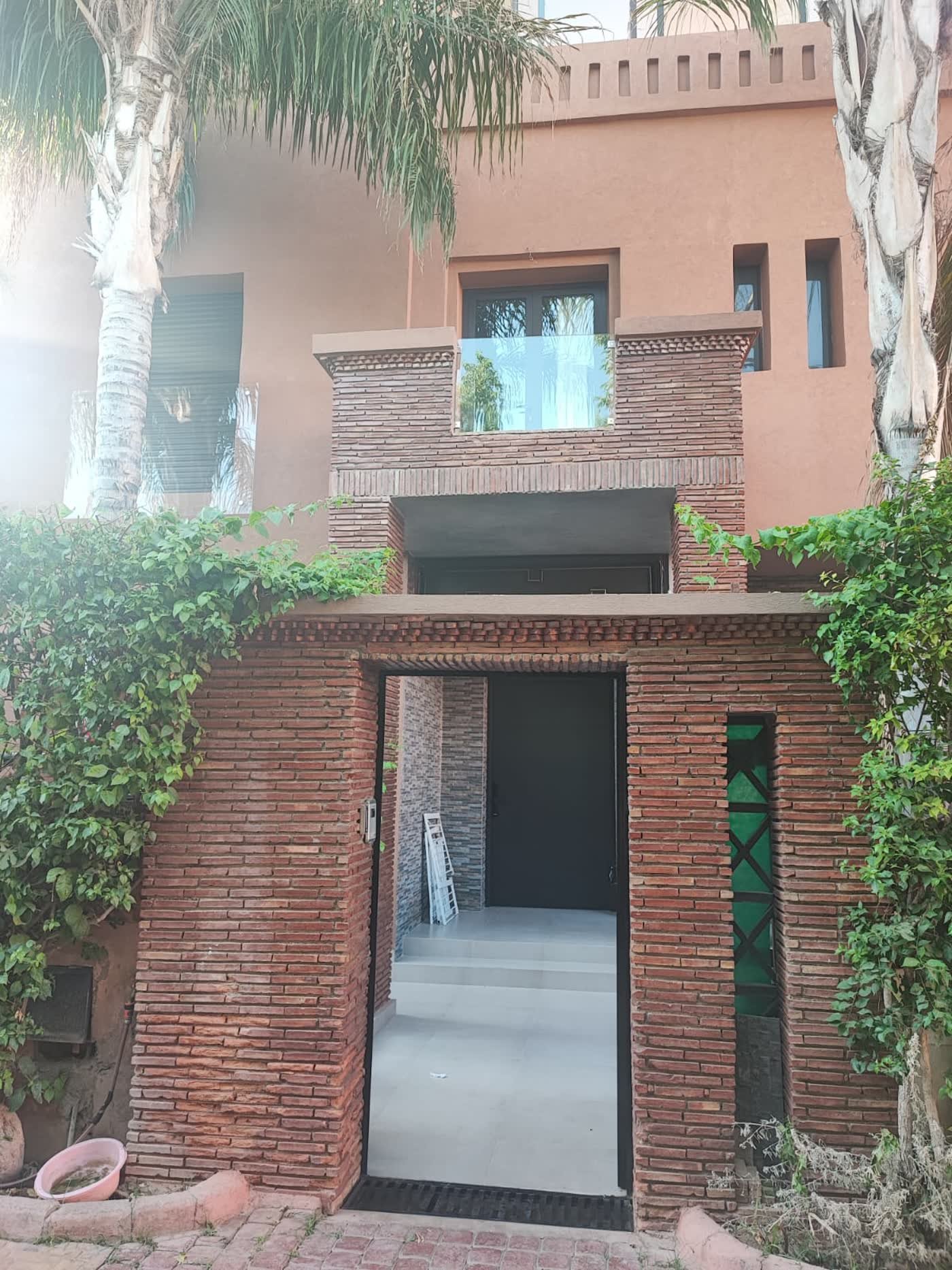 La Façade